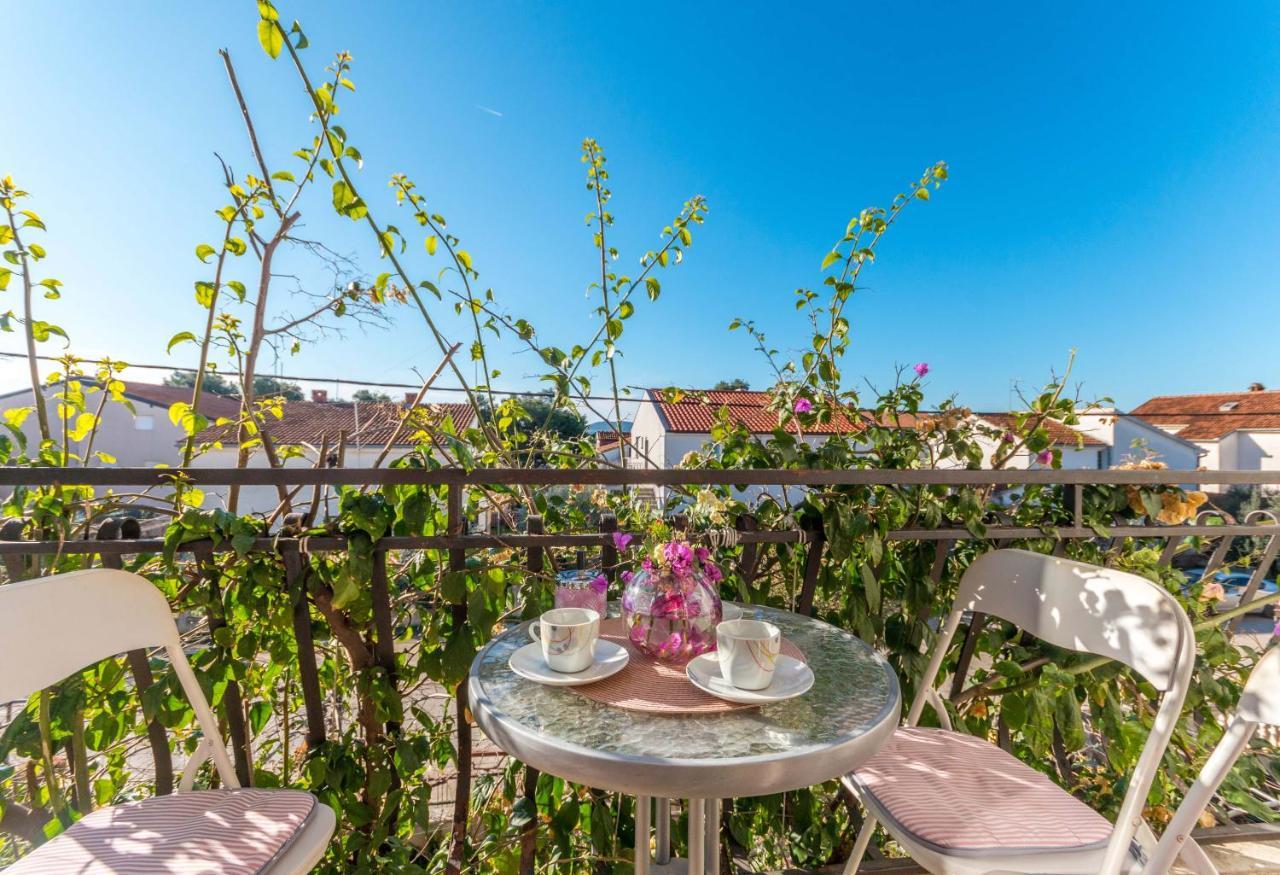 Savic Biograd Apartment Biograd Na Moru Exterior photo